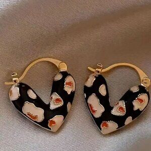 Heart loop red and black earrings 14k